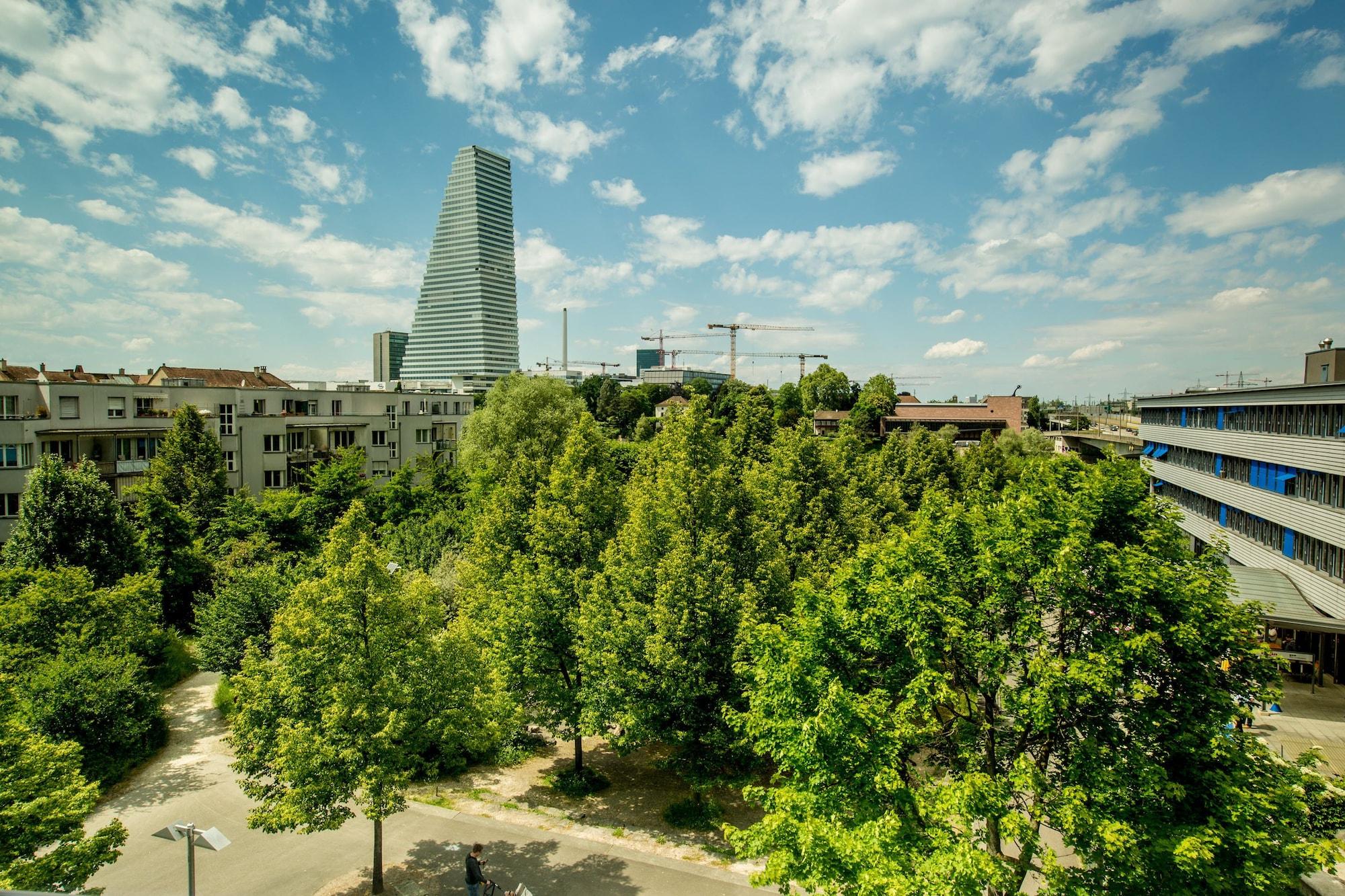 Dasbreitehotel Am Rhein Базел Екстериор снимка